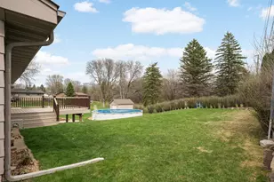 110 Mayo Dr, Burnsville, MN 55337 - Photo 29