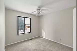 7062 Sherwood Rd, Woodbury, MN 55125 - Photo 11