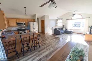 201 Pine St, Cannon Falls, MN 55009 - Photo 3