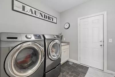 6013 Little Creek Lane, Rockford, MN 55373 - Photo 17