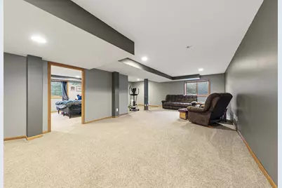 1526 Castle Drive, North Mankato, MN 56003 - Photo 35
