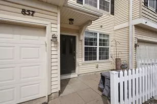 857 Braunworth Ct, Chaska, MN 55318 - Photo 35