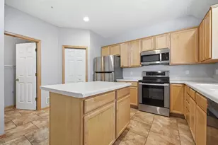 857 Braunworth Ct, Chaska, MN 55318 - Photo 19