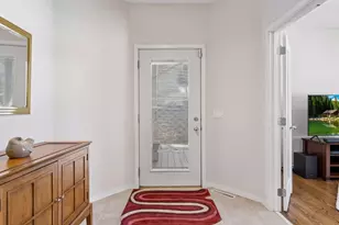 7052 Crowne Oak Rd, Eden Prairie, MN 55344 - Photo 5