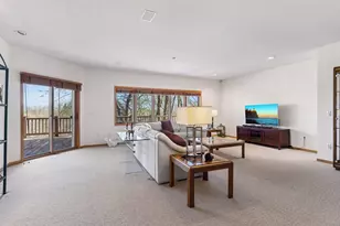 7052 Crowne Oak Rd, Eden Prairie, MN 55344 - Photo 43