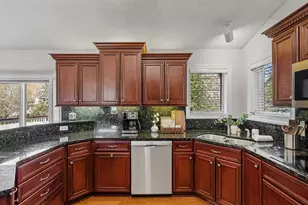 11239 Apennine Way, Inver Grove Heights, MN 55077 - Photo 23