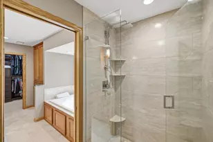 5605 Saint Albans Circle, Shoreview, MN 55126 - Photo 41