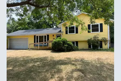8401 79th Street S, Cottage Grove, MN 55016 - Photo 1