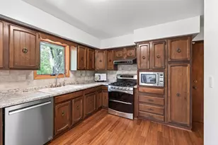 2521 Cedar Ave, White Bear Lake, MN 55110 - Photo 9