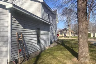 327 Swift Ave N, Litchfield, MN 55355 - Photo 5
