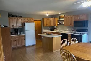 327 Swift Ave N, Litchfield, MN 55355 - Photo 9