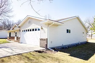 1104 Van Dyke Rd NW, Alexandria, MN 56308 - Photo 9