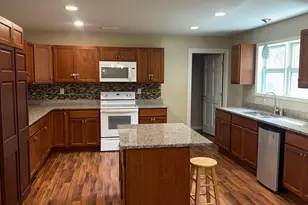 9934 Maple Ave, Bloomington, MN 55431 - Photo 5