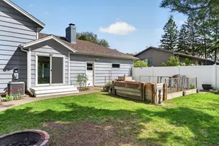 798 Sunset Dr, Eagan, MN 55123 - Photo 71