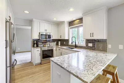 7710 Jonathan Avenue S, Cottage Grove, MN 55016 - Photo 5