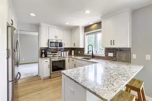 7710 Jonathan Ave S, Cottage Grove, MN 55016 - Photo 5
