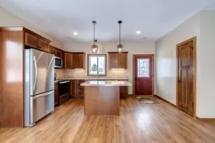 411 Bullis St, Kenyon, MN 55946 - Photo 7