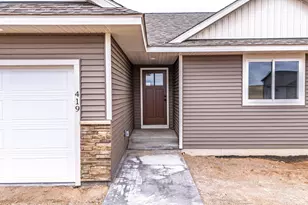 419 Coyote Way, New Richmond, WI 54017 - Photo 3