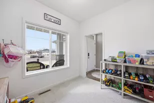 6361 Deer Creek Pkwy, Fargo, ND 58104 - Photo 7