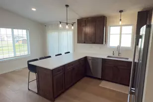 520 Elliot Dr SE, Grand Meadow, MN 55936 - Photo 9