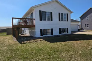 520 Elliot Dr SE, Grand Meadow, MN 55936 - Photo 3
