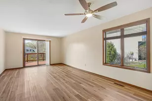 8912 Vincent Pl, Bloomington, MN 55431 - Photo 7