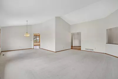 8912 Vincent Place, Bloomington, MN 55431 - Photo 9