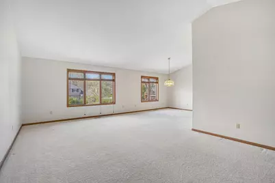 8912 Vincent Place, Bloomington, MN 55431 - Photo 7