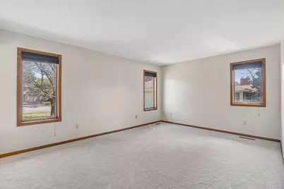 8912 Vincent Place, Bloomington, MN 55431 - Photo 19