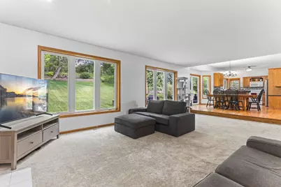 1132 Falls Circle, Chaska, MN 55318 - Photo 9