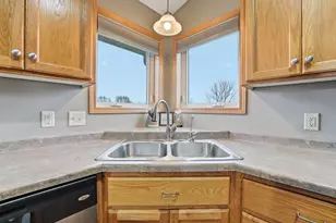201 10th St SE, Freeport, MN 56331 - Photo 5