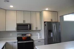 994 City Heights Dr, Willmar, MN 56201 - Photo 5