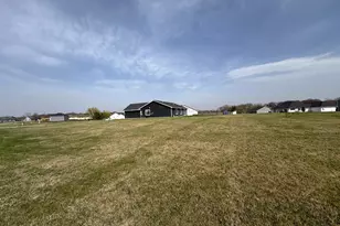 994 City Heights Dr, Willmar, MN 56201 - Photo 21
