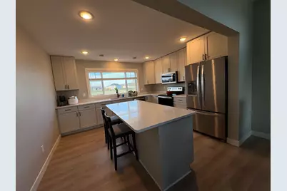 994 City Heights Dr, Willmar, MN 56201 - Photo 3