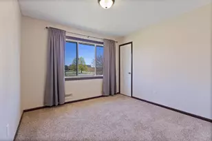 221 Burncrest Ct, Burnsville, MN 55337 - Photo 17