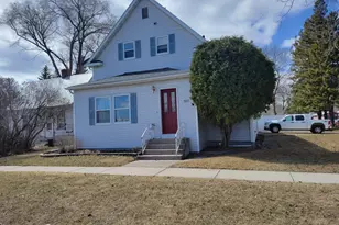 933 Labree Ave N, Thief River Falls, MN 56701 - Photo 23
