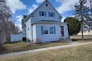 933 Labree Ave N, Thief River Falls, MN 56701 - Photo 1