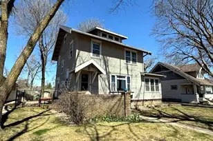 528 11th St, Windom, MN 56101 - Photo 3