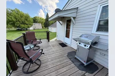 407 E Fairview Avenue, Olivia, MN 56277 - Photo 5