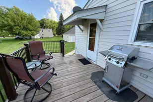 407 E Fairview Ave, Olivia, MN 56277 - Photo 5