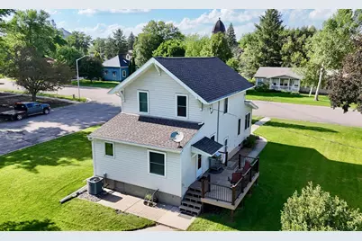 407 E Fairview Avenue, Olivia, MN 56277 - Photo 3