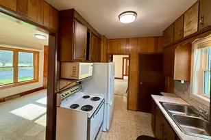 407 E Fairview Ave, Olivia, MN 56277 - Photo 11