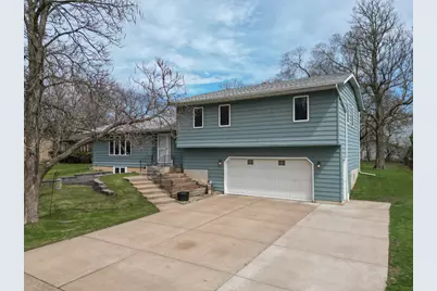 2107 15th Street, Eau Claire, WI 54703 - Photo 1