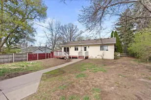 712 8th St NE, Little Falls, MN 56345 - Photo 3