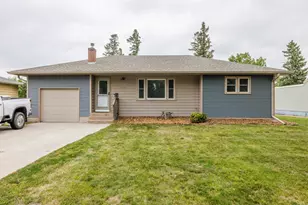 1510 6th Ave S, Moorhead, MN 56560 - Photo 1