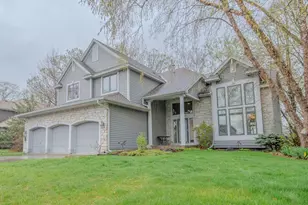 13856 Essex Trail, Apple Valley, MN 55124 - Photo 3