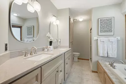 7429 Upper 136th Street W, Apple Valley, MN 55124 - Photo 3