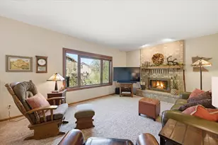 7429 Upper 136th St W, Apple Valley, MN 55124 - Photo 11