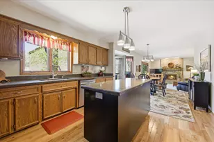 7429 Upper 136th St W, Apple Valley, MN 55124 - Photo 7