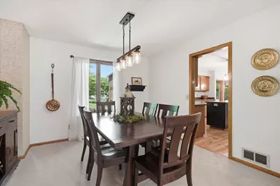 7429 Upper 136th Street W, Apple Valley, MN 55124 - Photo 13
